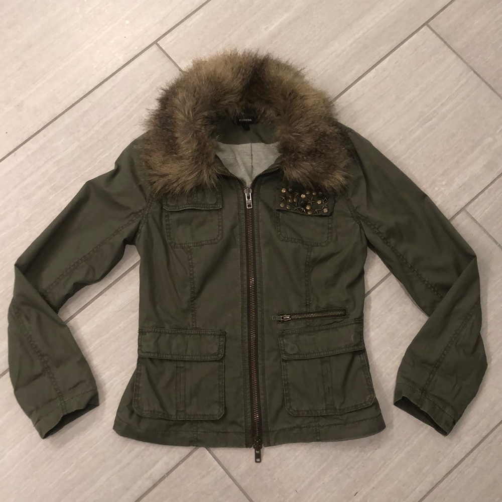 Express jacket with faux fur
